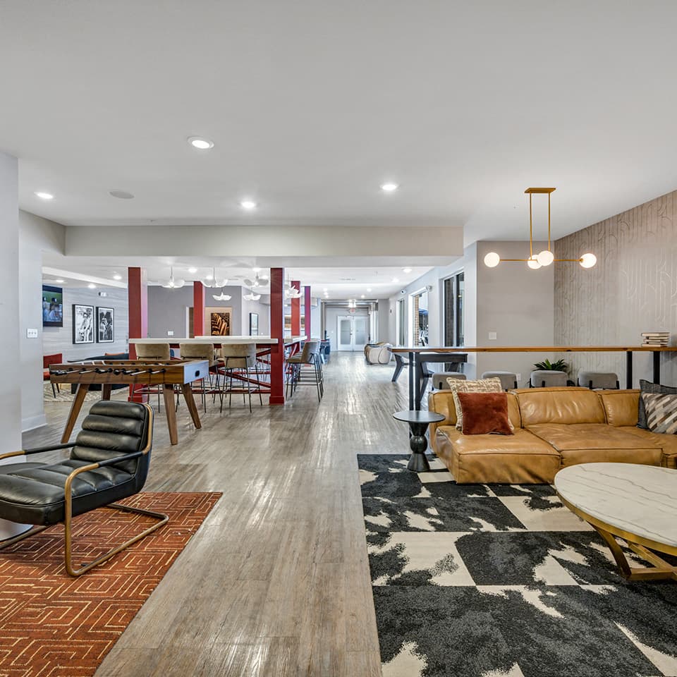 Luxe—Amenities—Lounge-(25)